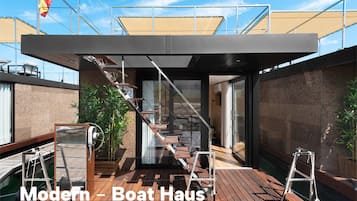 Boat Haus Modern | 1 chambre, literie de qualité supérieure, couette en duvet d'oie