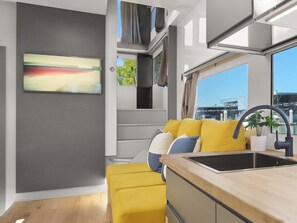 Yatch | Private kitchen | Fridge, stovetop, coffee/tea maker, electric kettle