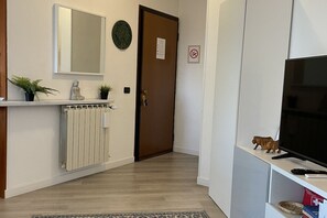 Interior - Bilo Malpensa 2 with fast wifi (CARDANO AL CAMPO)