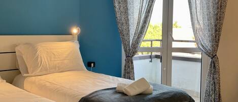 1 bedroom, desk, iron/ironing board, WiFi