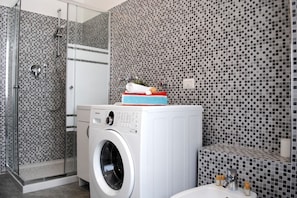 Regadera y bidet