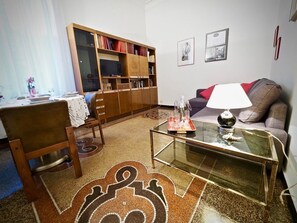 Living area - Comoda Centrale Casa Ravasco (Genoa)