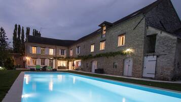 Front of property – evening/night