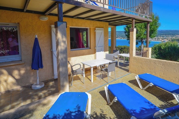 Appartement 3 Pièces 7 Personnes 1 bébé Terrasse | Terrace/patio