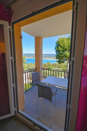 Appartement 3 Pièces 7 Personnes 1 bébé Terrasse | Terrasse/Patio