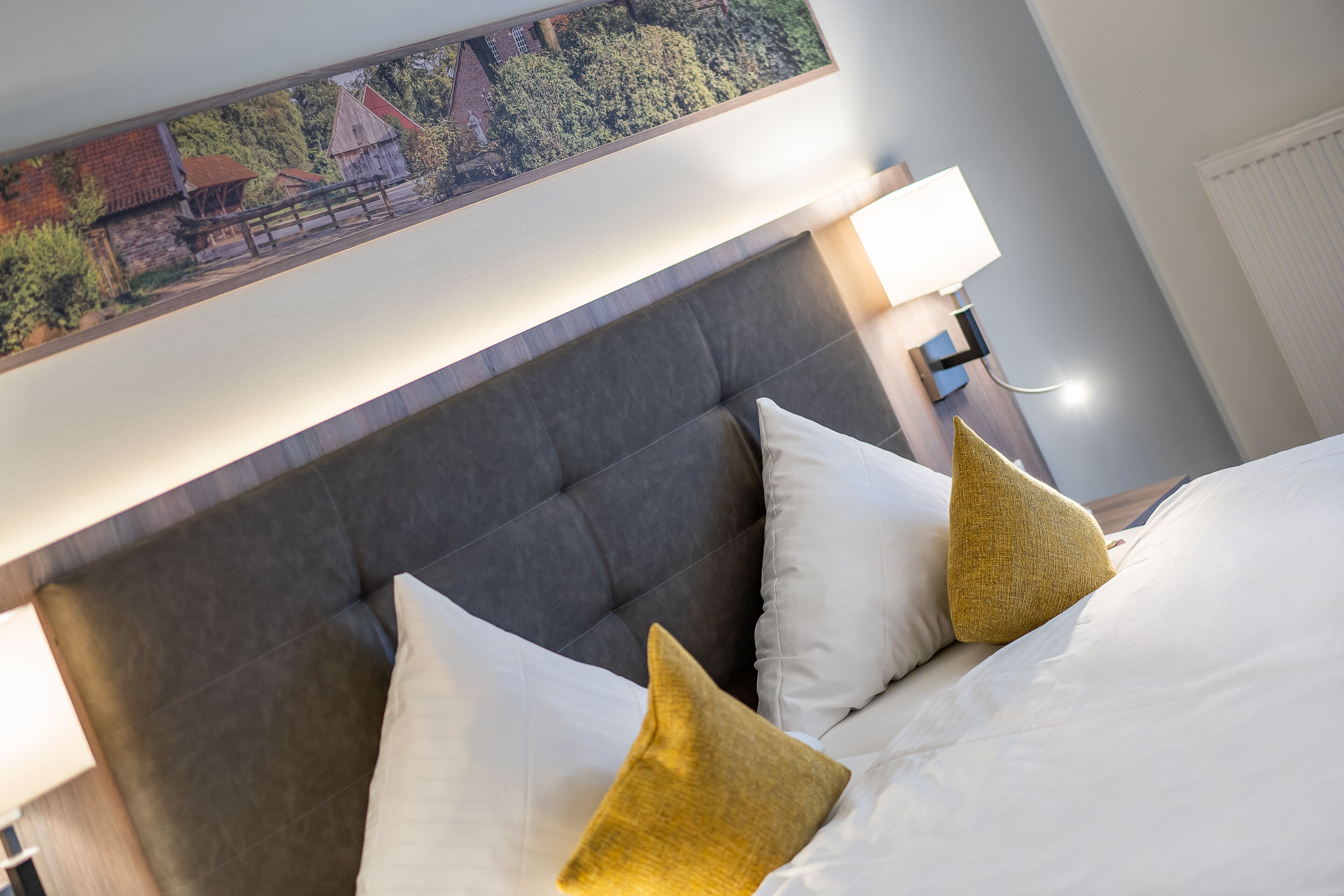 comfort double room | desk, soundproofing, free wifi, bed sheets