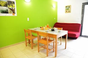 Basic Apartment | Bathroom - Village Vacances La Fontaine d'Annibal (Buis-les-Baronnies)