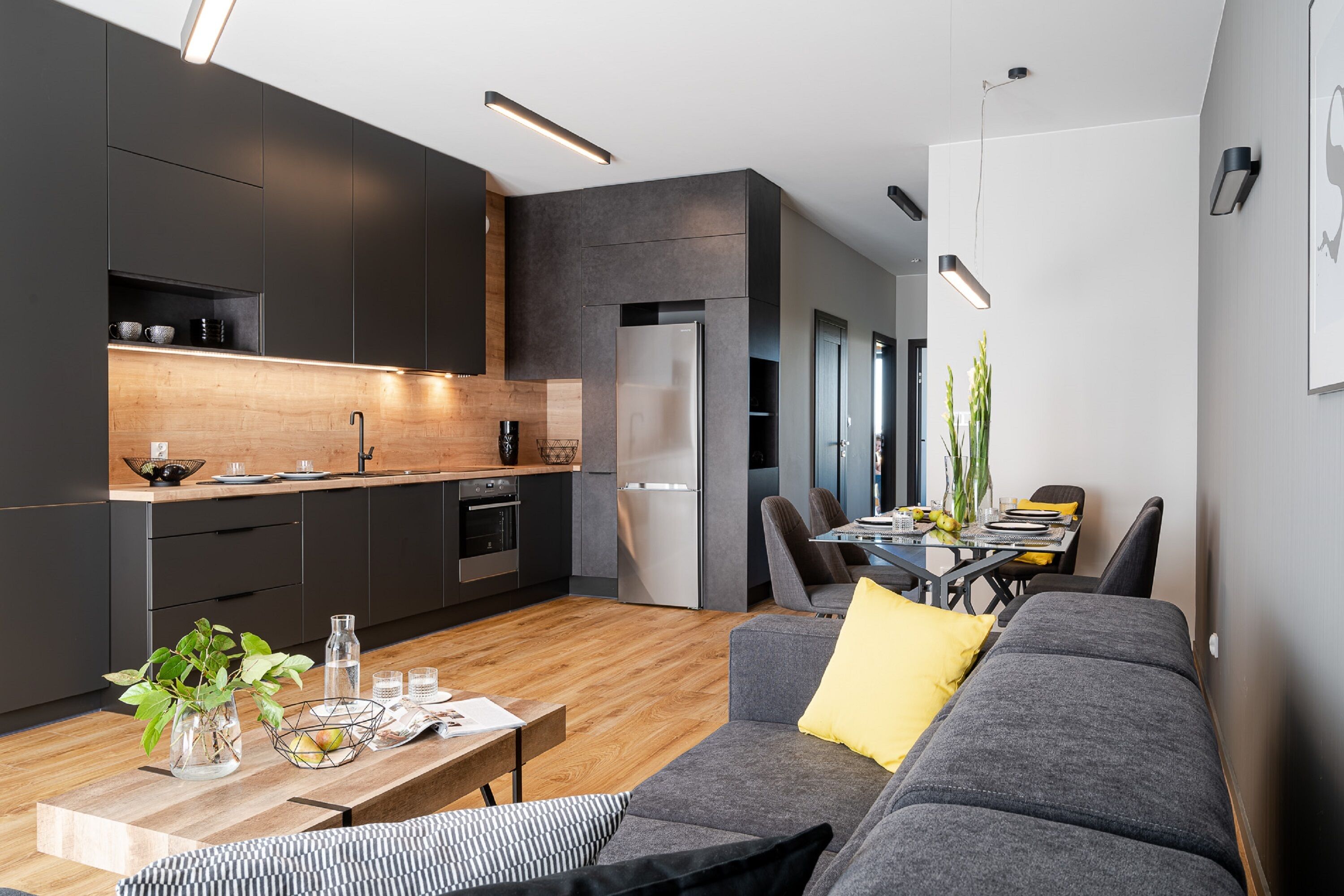 Deluxe Apartment (Bulwar 10) | Private kitchen | Fridge, oven, stovetop, electric kettle