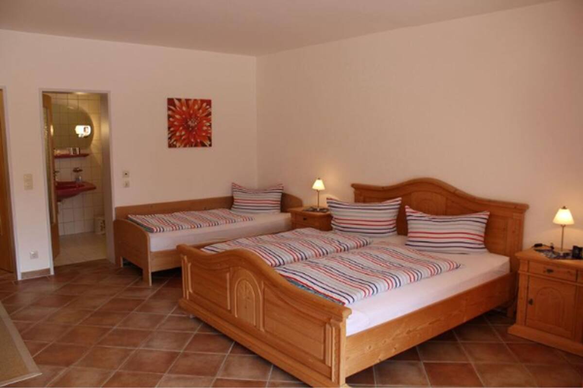 Estudio (Ferienwohnung 2) | Ropa de cama hipoalergénica, escritorio y cortinas blackout 
