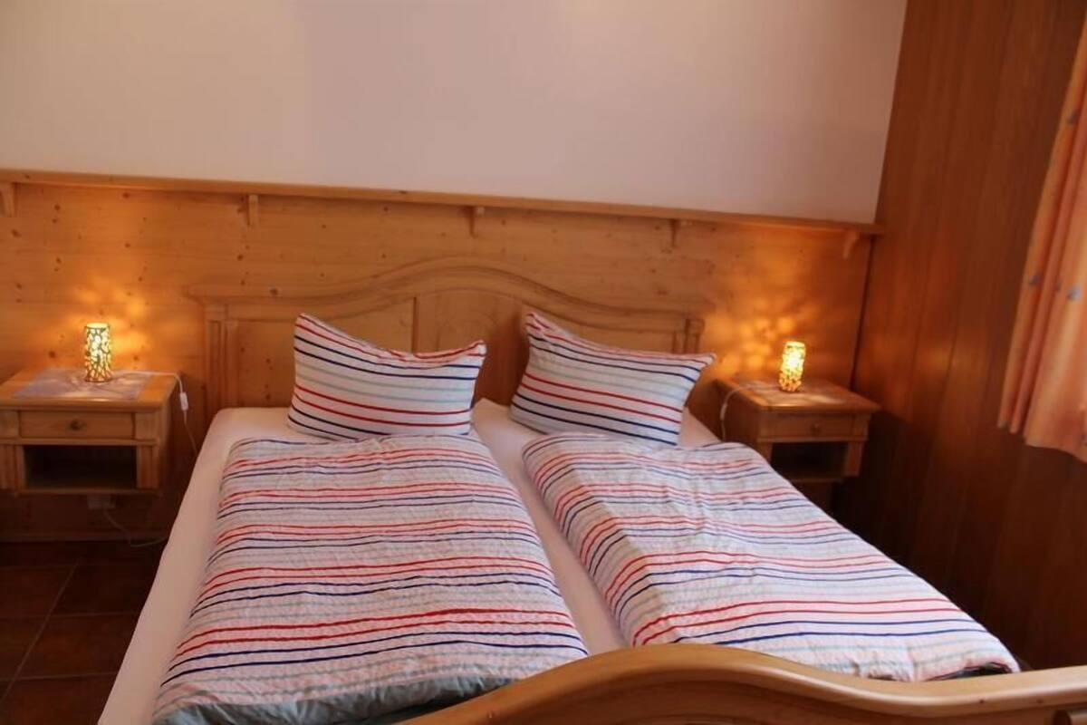 Departamento (Ferienwohnung 1) | Ropa de cama hipoalergénica, escritorio y cortinas blackout 
