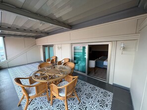 Connected Family Room | Terrasse/Patio