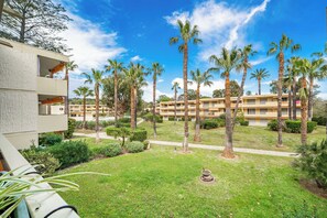 View from property - Hello Côte d'Azur (Antibes)