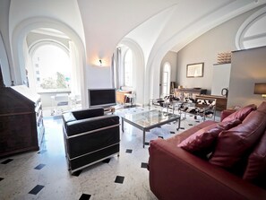 Apartment, 3 Schlafzimmer | Wohnbereich