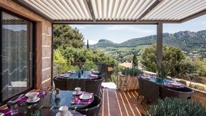 Unclassified image, 4 of 55, button - La Demeure Insoupconnée (Cassis)