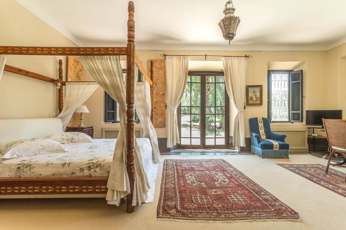 In-room safe, individually decorated, individually furnished