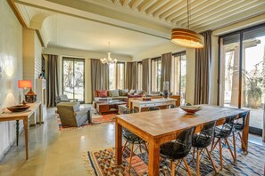 Chambre Double pour 1 personne | Restauration dans la chambre