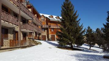 Mặt tiền nơi lưu trú