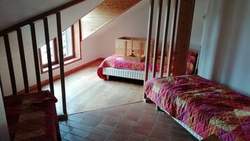 2 phòng ngủ, truy cập Internet không dây miễn phí, bộ trải giường