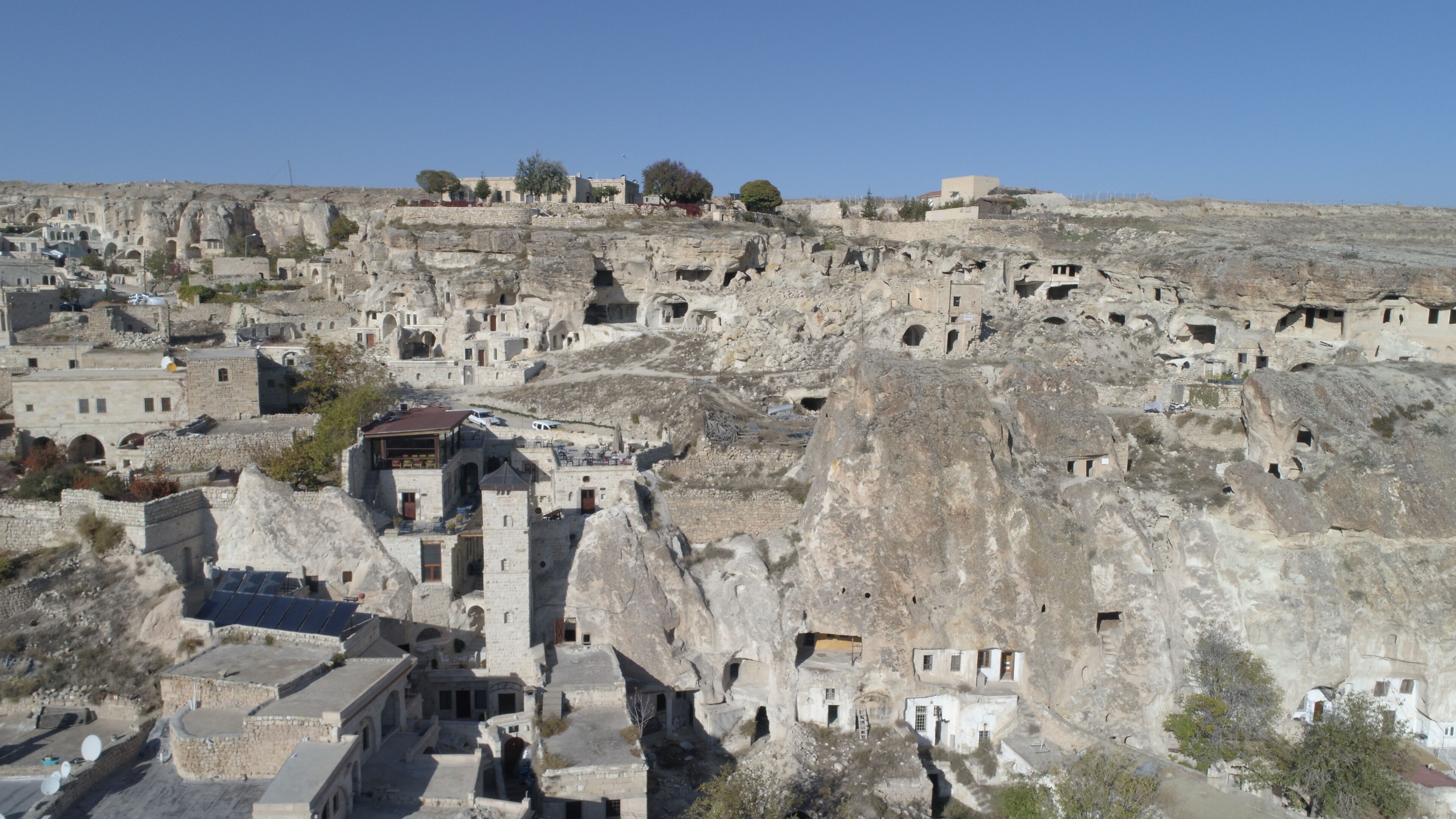potholing/cave exploring