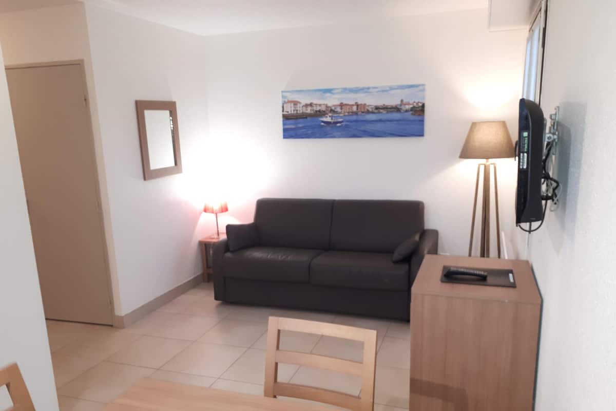 1 habitación, cunas gratuitas, wifi gratis y ropa de cama