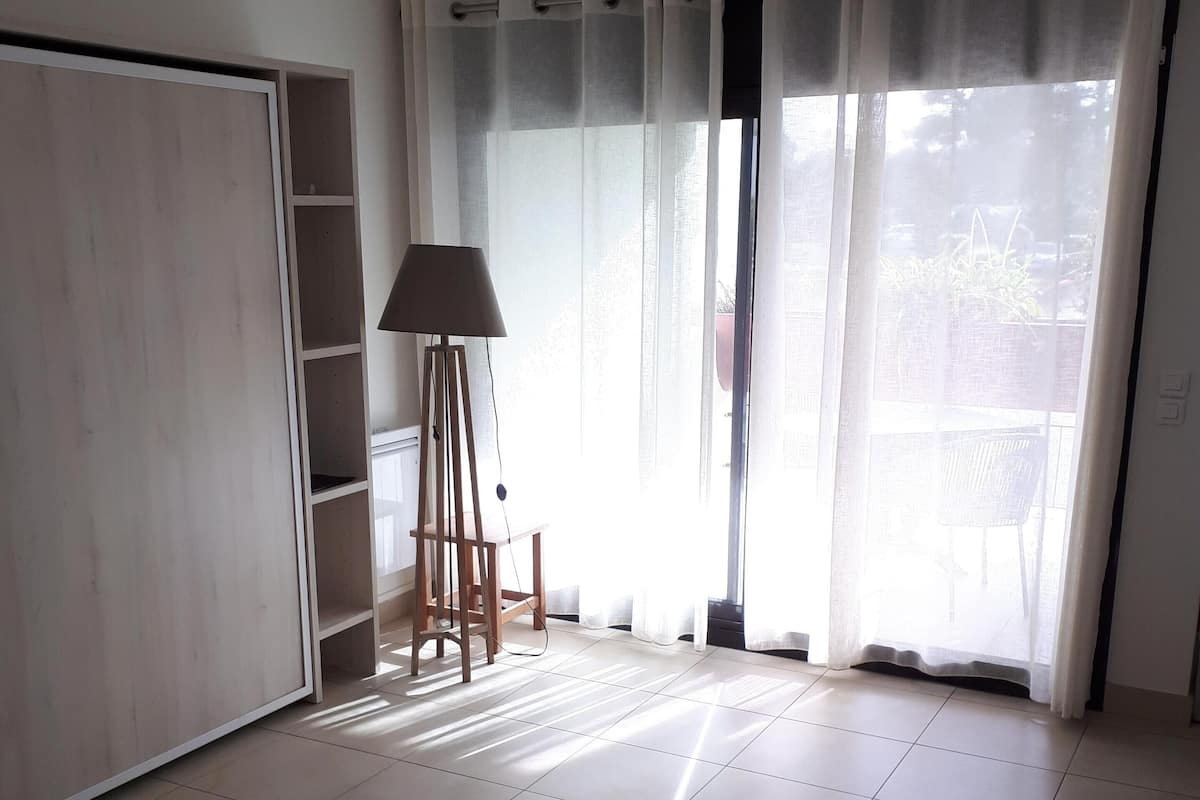 1 habitación, cunas gratuitas, wifi gratis y ropa de cama