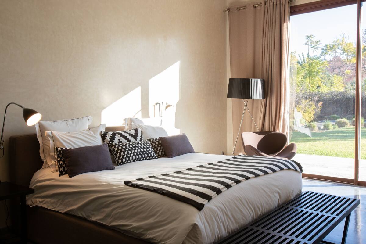 Chambre Double pour 1 personne | Coffres-forts dans les chambres, décoration personnalisée