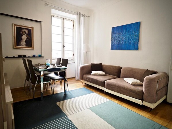 Apartment, 2 Schlafzimmer | Wohnbereich