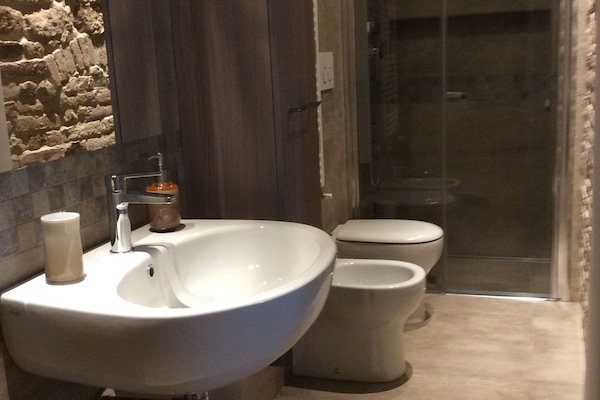 Family Studio | Bathroom