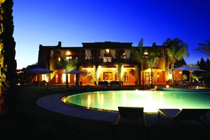 Kamar Double untuk 1 Orang | Kolam renang pribadi