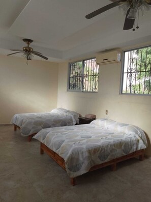 Comfort Quadruple Room, 2 Double Beds, Ensuite, Annex Building | Individually decorated, individually furnished, laptop workspace
