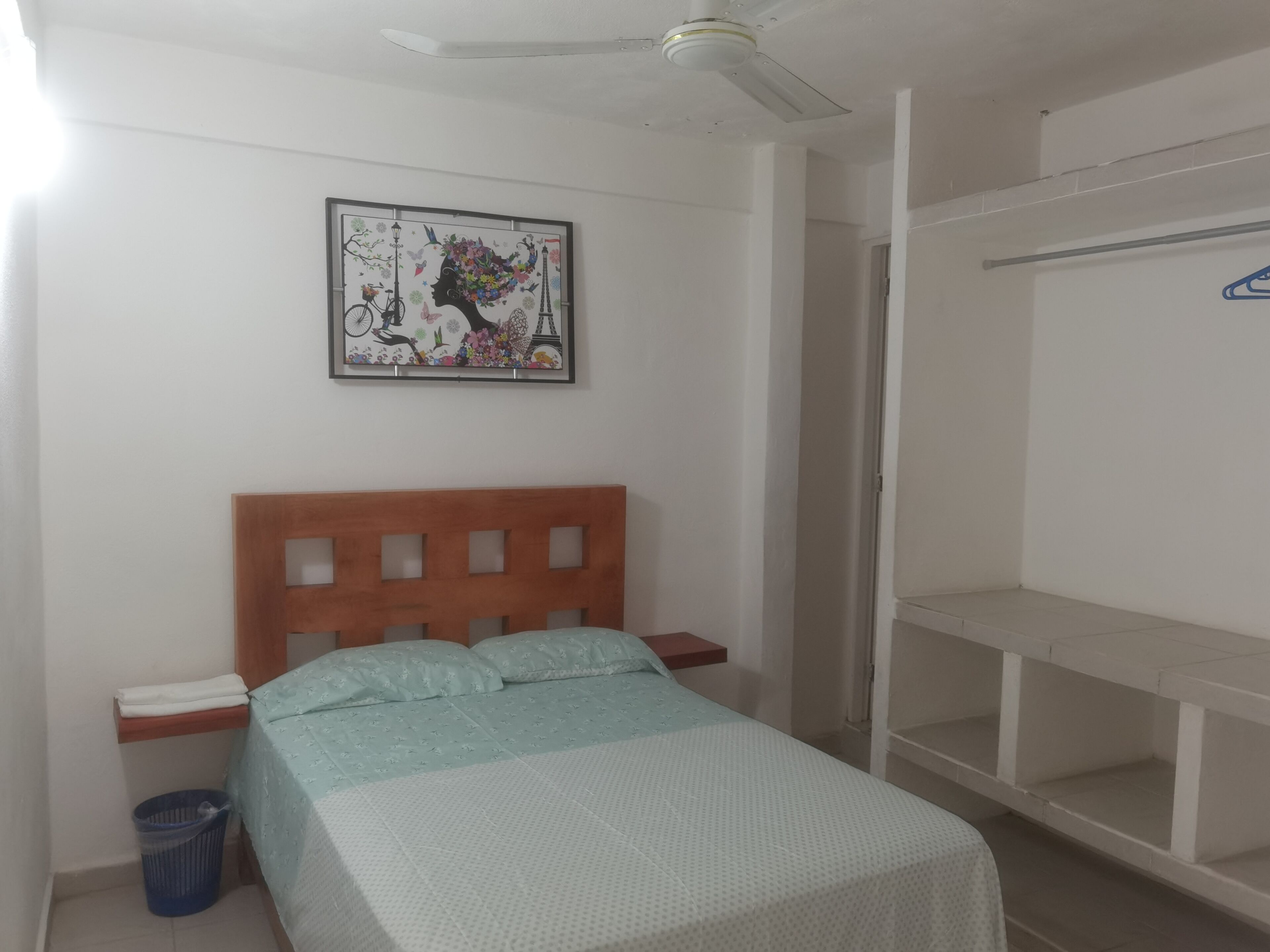 Departamento Confort, cocina, vista parcial al mar | Decoración personalizada, muebles diferentes y wifi gratis 
