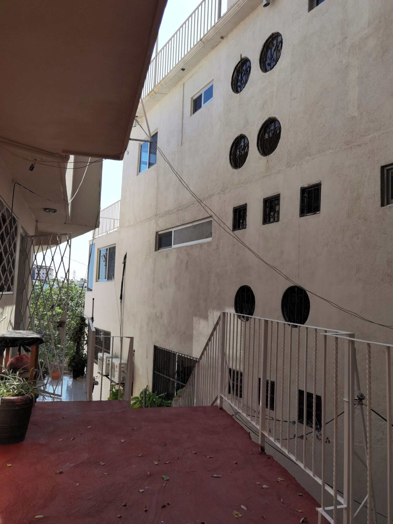 Fachada de la propiedad