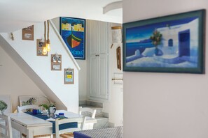 Apartment, 1 Bedroom | In-room dining - Corricella Sea Window (Procida)