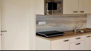 Studio | Private kitchen - Pension Christina (Ganderkesee)