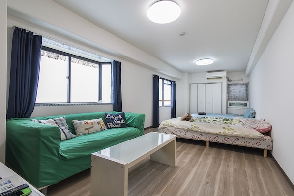 Apartment, 2 Bedrooms | 2 bedrooms, blackout drapes, free WiFi, bed sheets