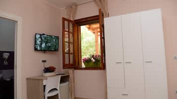 Double Room, Terrace (Viola) | 1 bedroom, minibar, in-room safe, desk