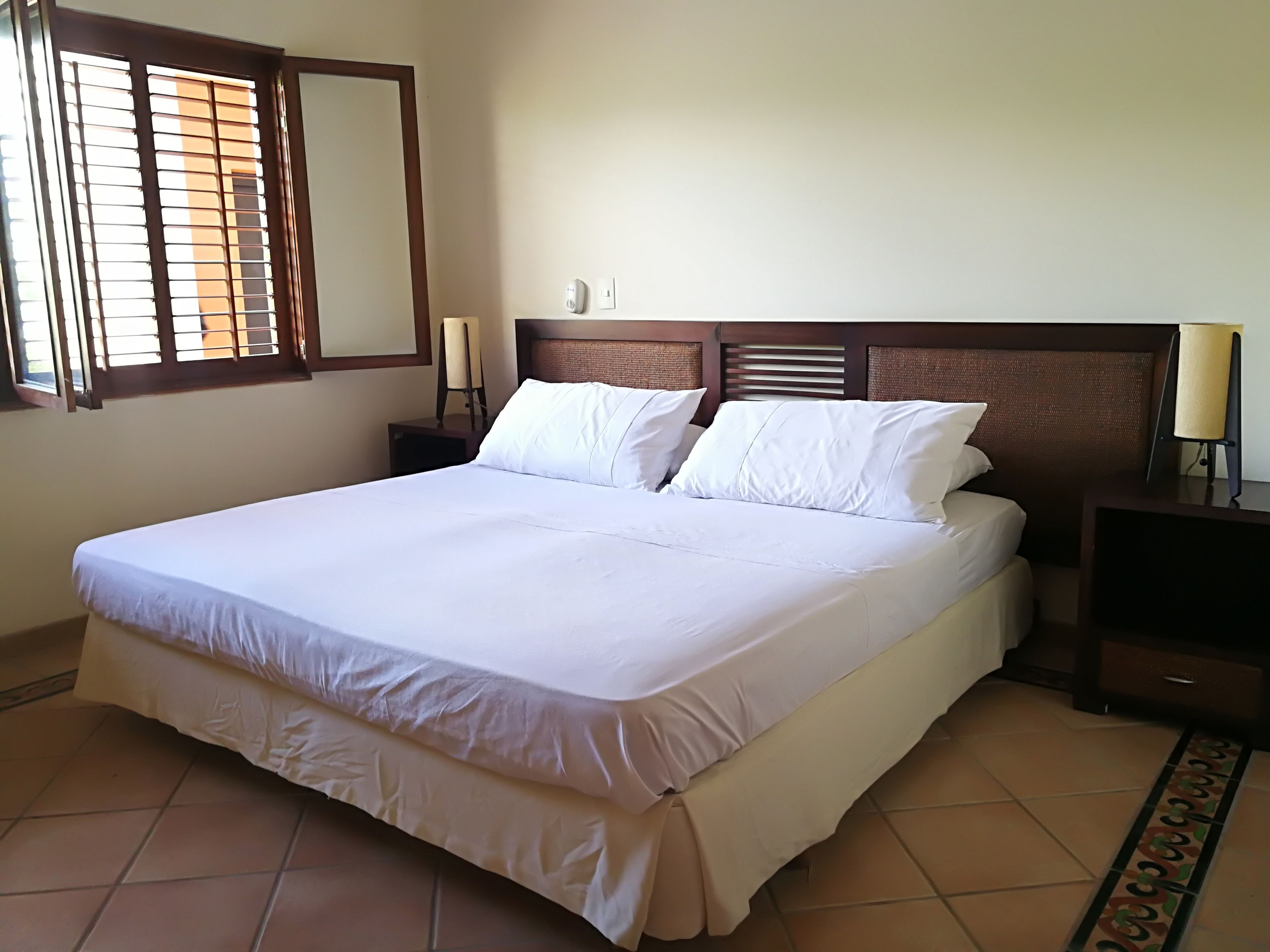 2 bedrooms, bed sheets