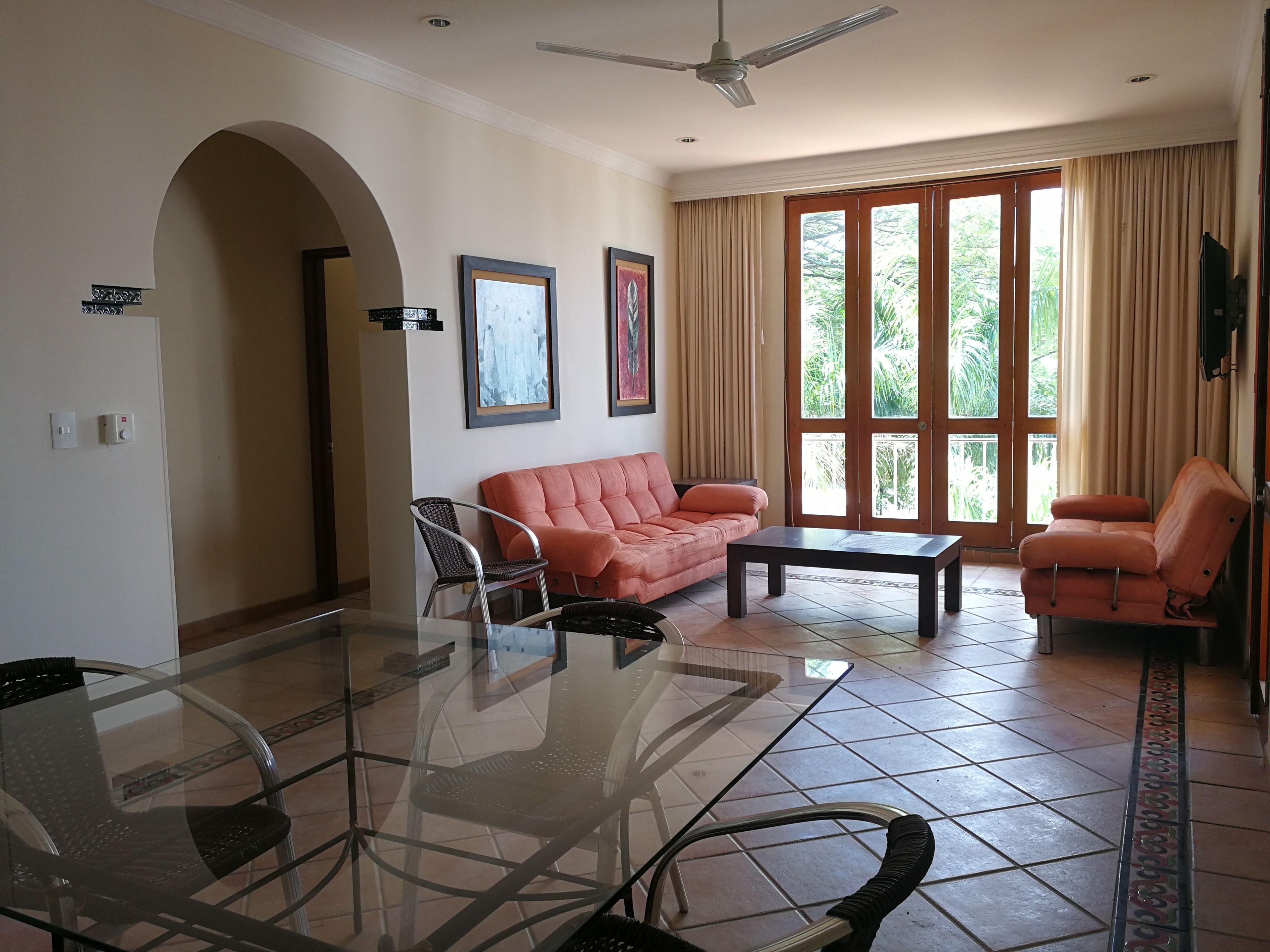 40-inch plasma tv with cable channels, tv