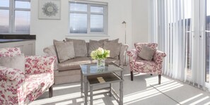 Apartment | Wohnzimmer | Flachbildfernseher