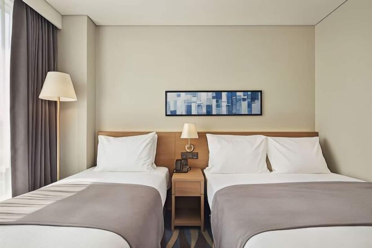 1 bedroom, premium bedding, down duvets, in-room safe