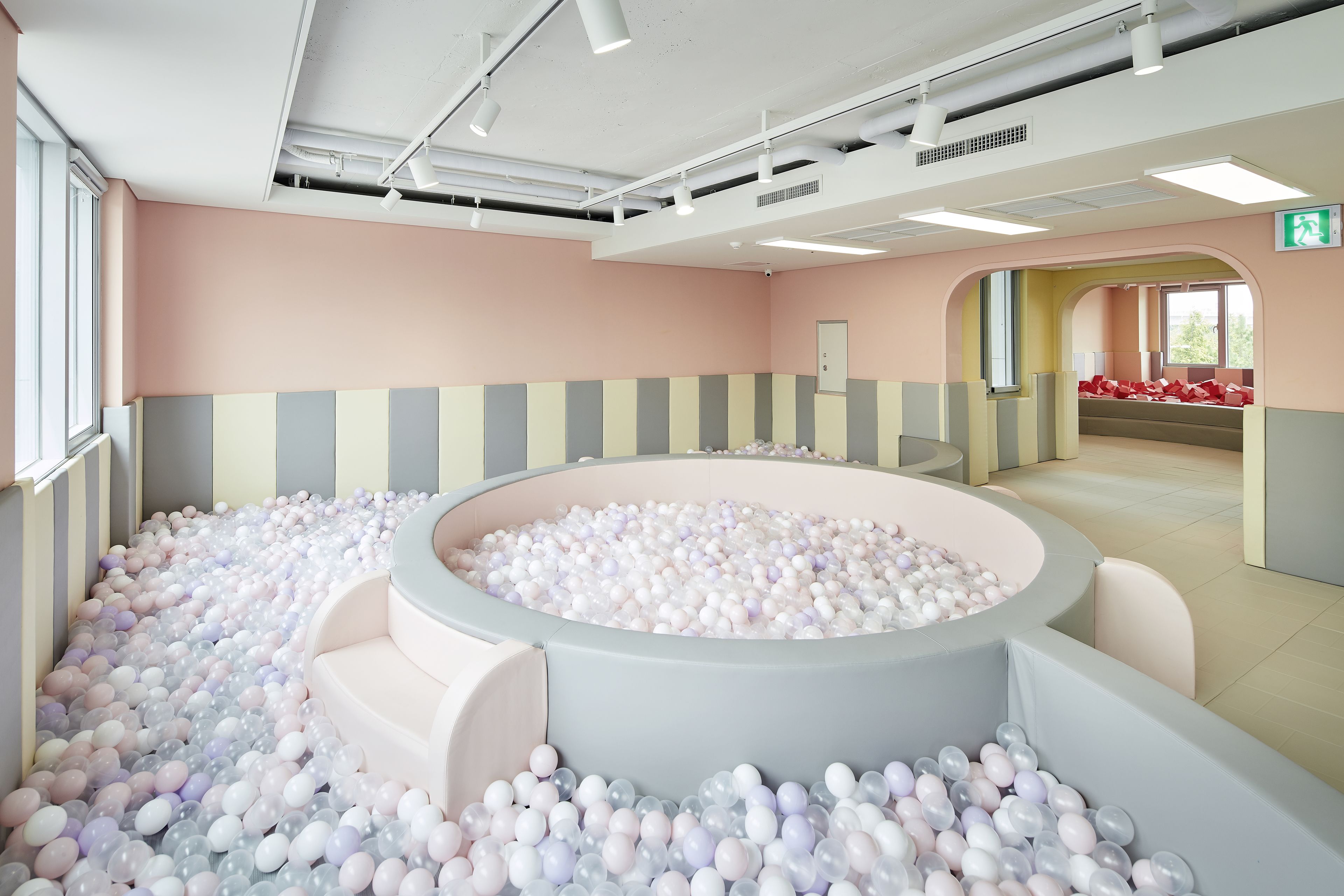 children’s play area – indoor