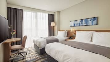 1 bedroom, premium bedding, down duvets, in-room safe