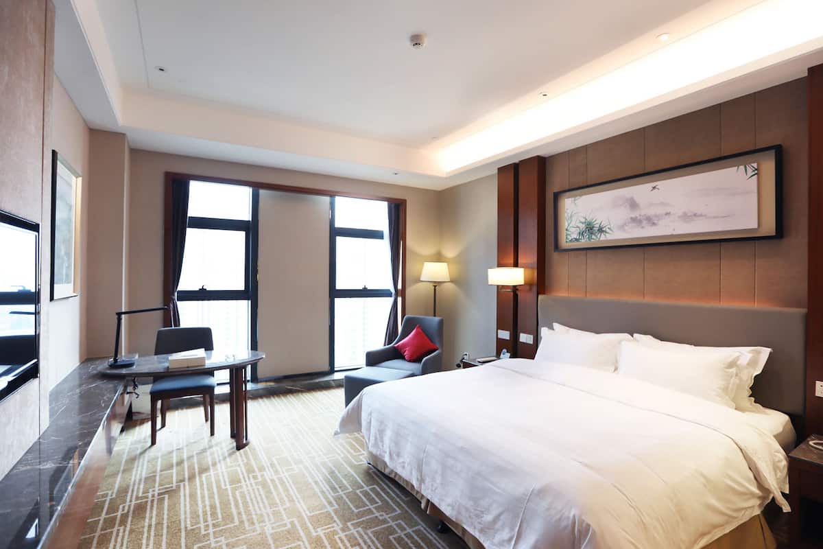 Minibar, in-room safe, desk, blackout curtains