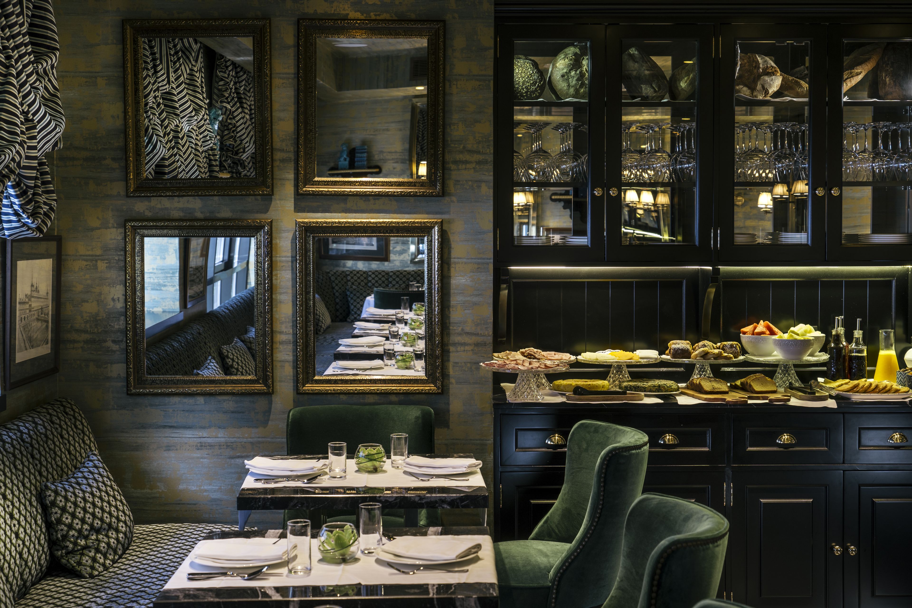 فطور أوروبي يوميًا بتكلفة قدرها (12 EUR للشخص)