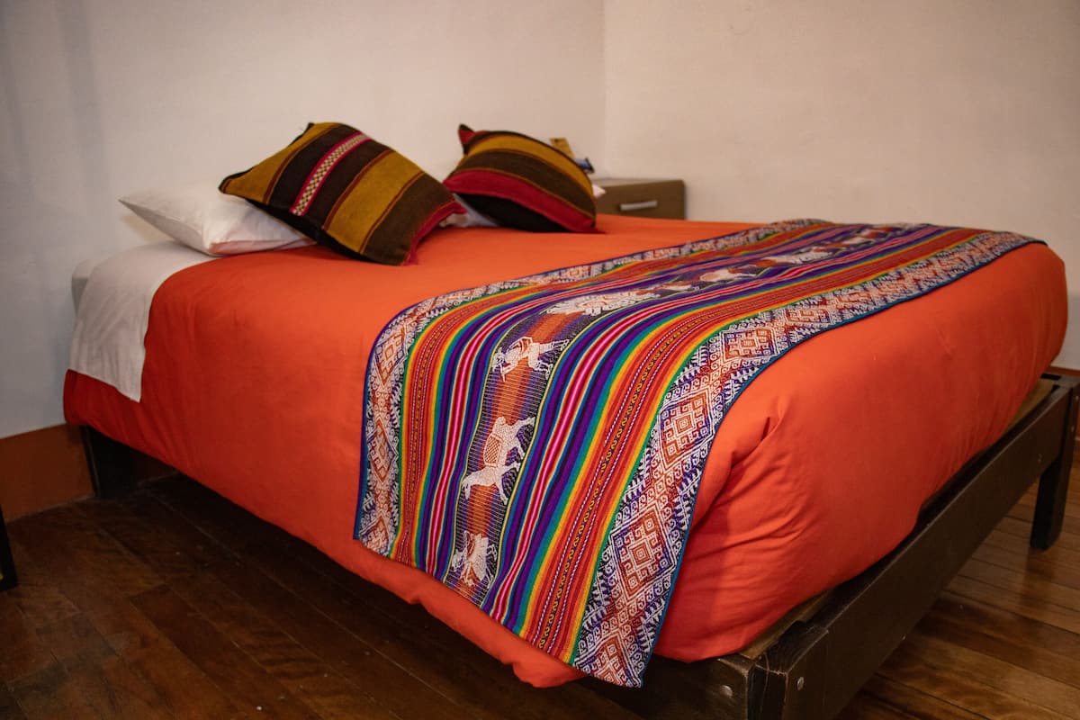 Room, 1 Queen Bed, Shared Bathroom | Blackout drapes, free WiFi, bed sheets