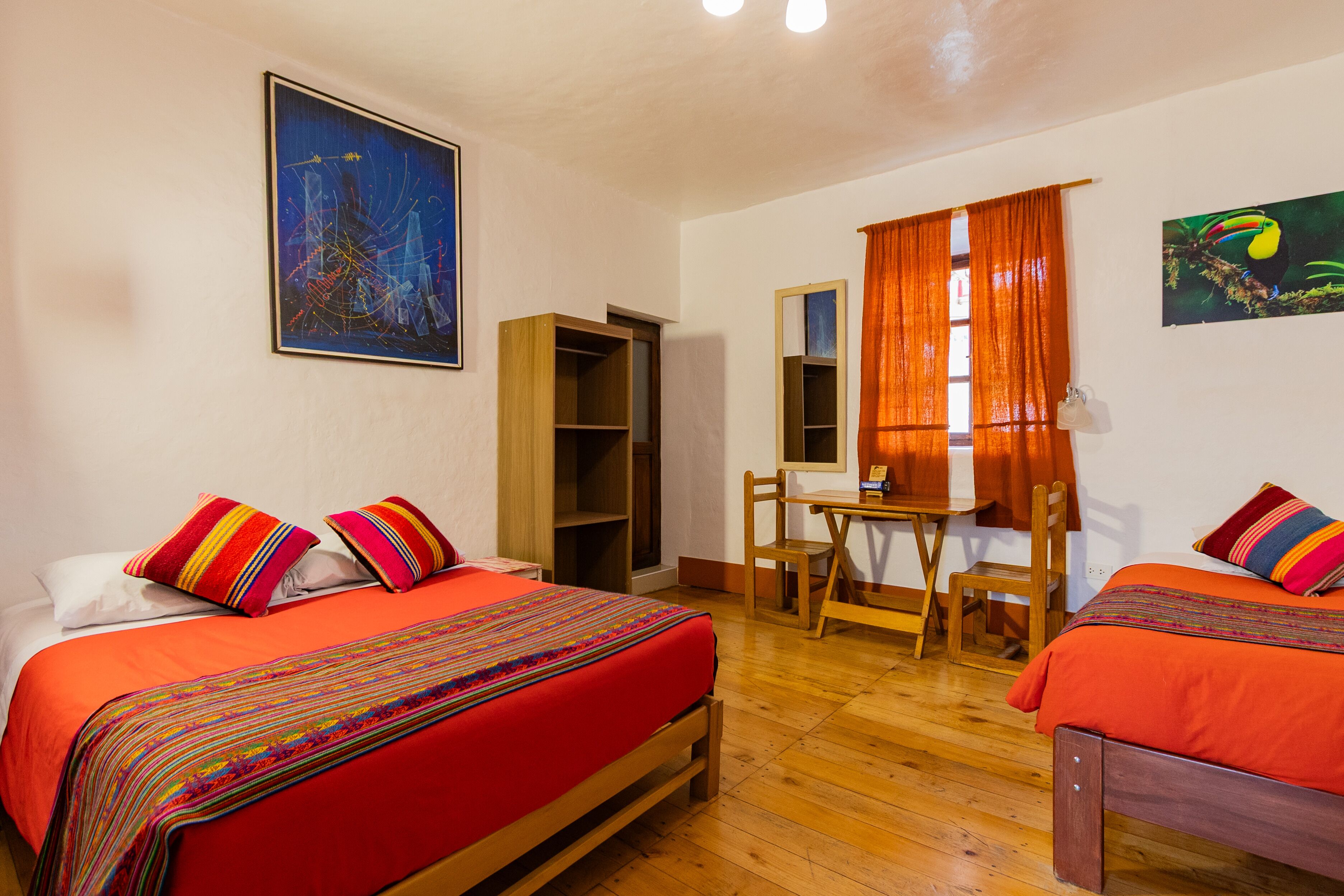 Cubrecamas, colchones con efecto memoria y cortinas blackout 