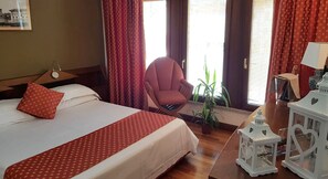Deluxe Double or Twin Room | 1 bedroom, Frette Italian sheets, premium bedding, down duvets - HR Hotel (Monfalcone)