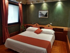 标准房, 1 张大床 | 1 多间卧室、意大利 Frette 床单、高档床上用品、羽绒被