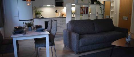 Luksusleilighet, badstue | Eget kjøkken | Kjøleskap, mikrobølgeovn, ovn og kokeplater