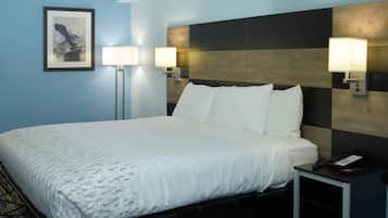 Suite, 1 King Bed, Non Smoking | Free WiFi